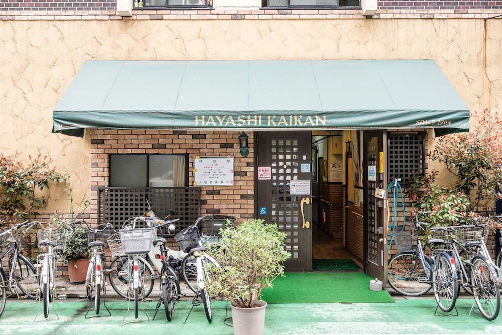 施設の正面