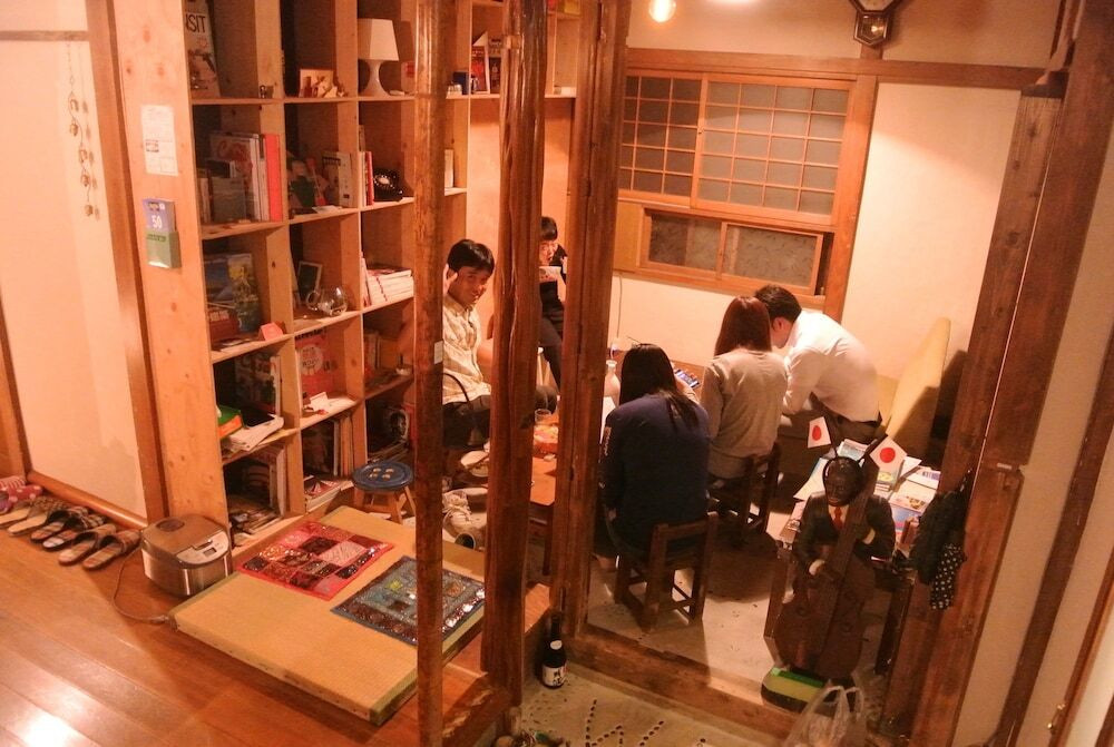 ロビーラウンジ