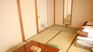 7.5畳和室（バス・トイレ共用）