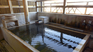 *和室12.5畳～月見台テラス【源泉かけ流し露天風呂】 [和室] [喫煙/禁煙指定なし] [夜景がきれい] [海が見える]