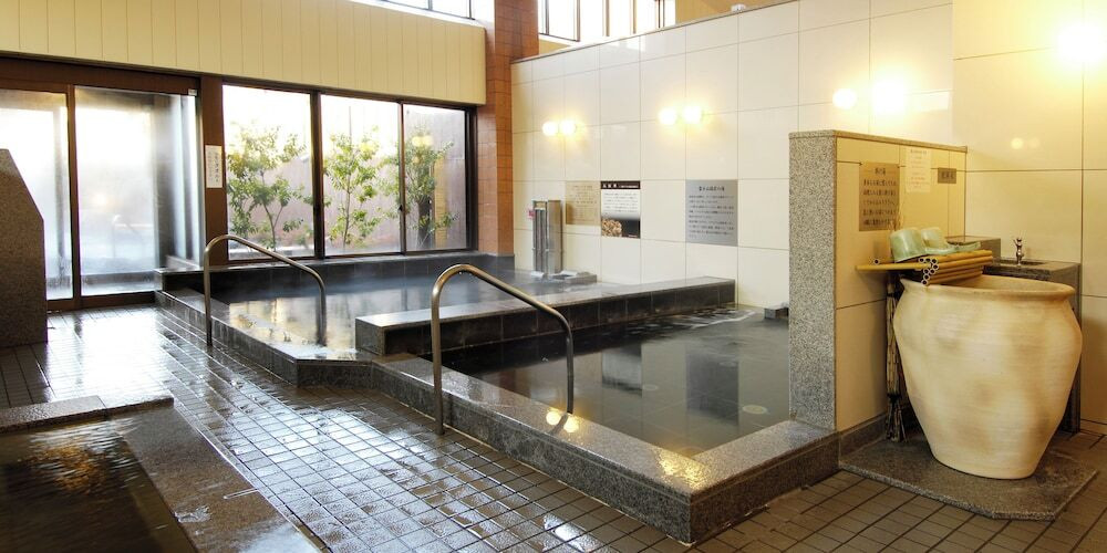 富士山溶岩の湯 泉水／内湯