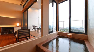 半露天風呂付き和洋室　1F