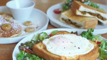 食事・飲み物 / 12