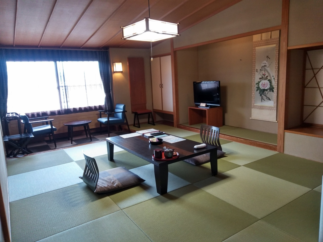 庭園や露天風呂、カフェなど館内随所でくつろげる3491462