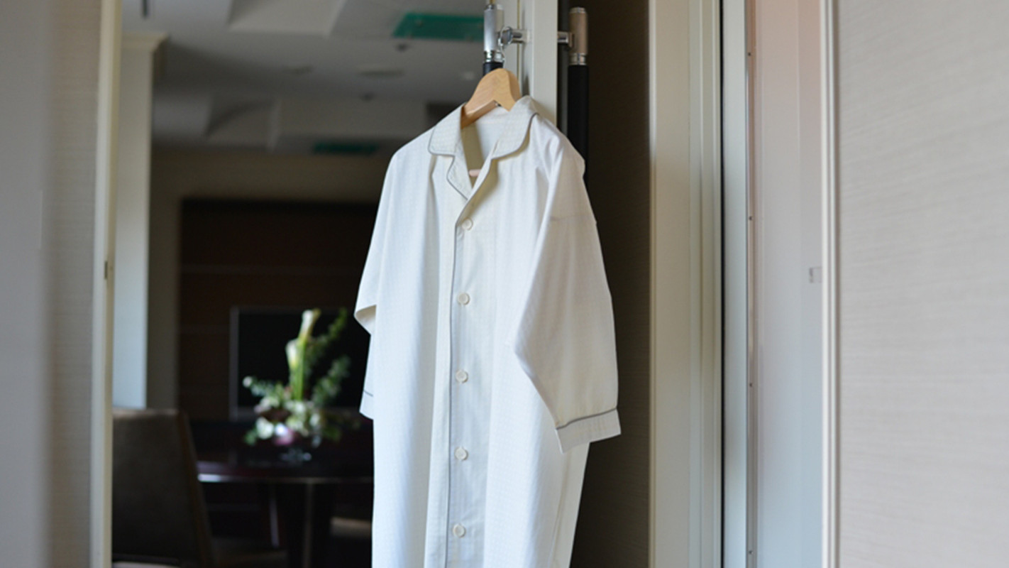 ワンピースタイプのパジャマ