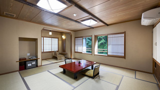 12.5畳和室客室露天風呂付き 川側