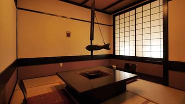 客室内のダイニングエリア / 13