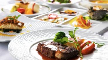 食事・飲み物 / 16