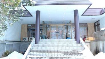 施設の入り口 / 4