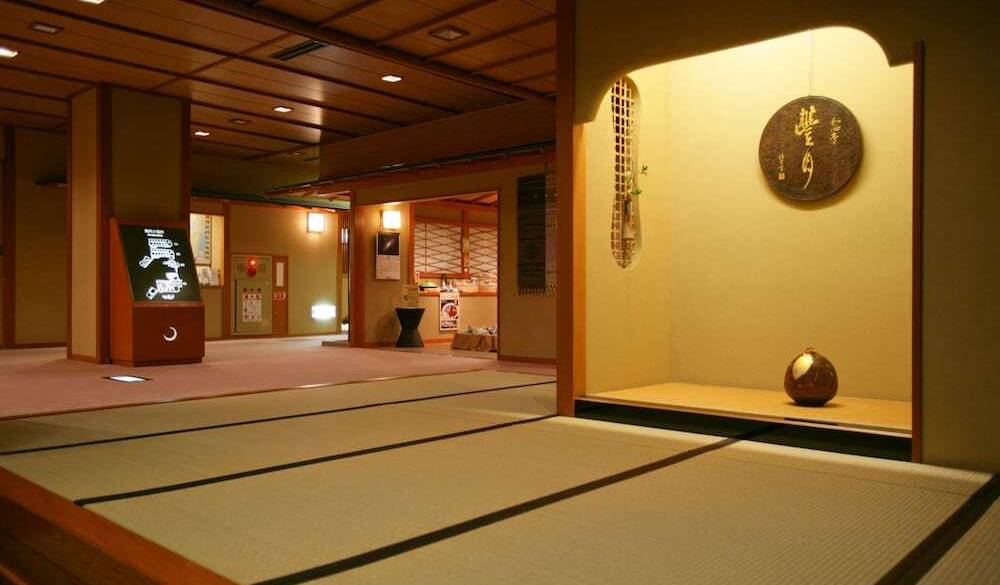 豊かな緑と芦ノ湖
非日常を愉しむ / 2