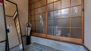 内部エントランス / 2