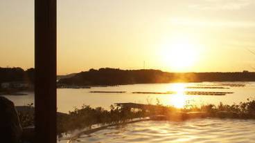 庭園露天風呂の夕景 / 4