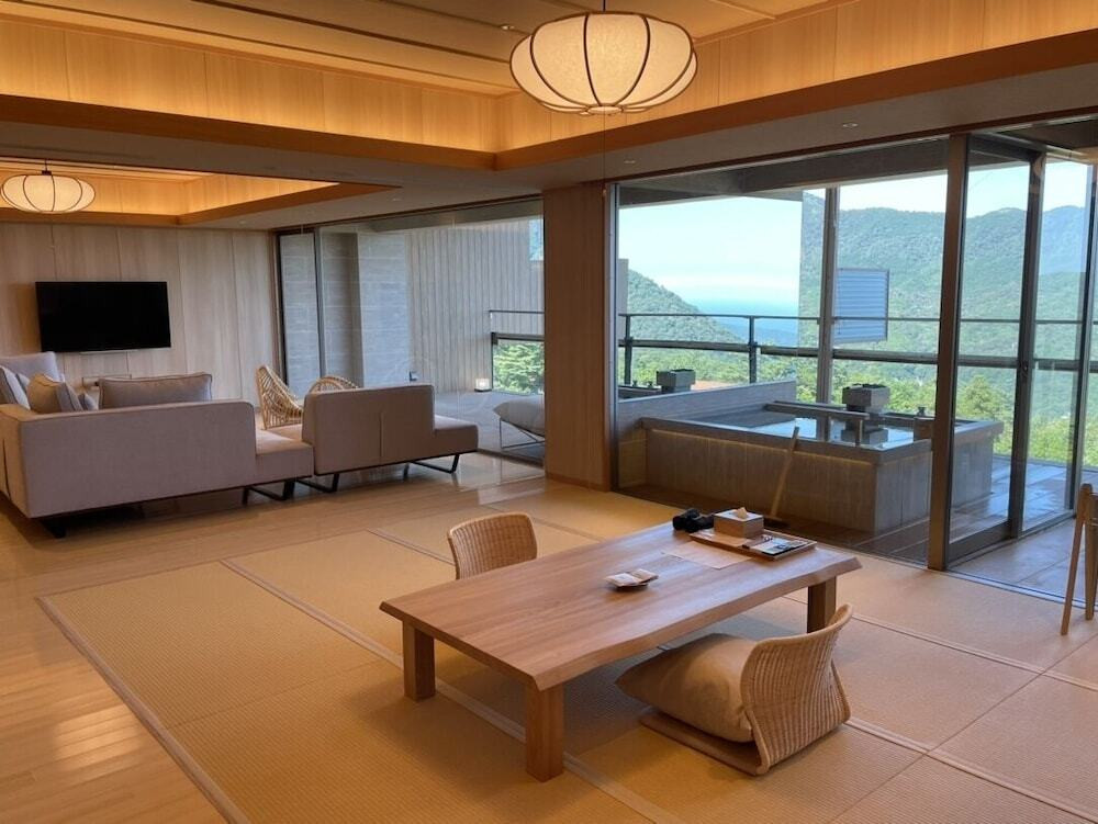 繕・泉・沁・縁／室内一例