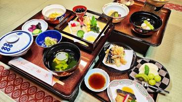 食事・飲み物 / 1