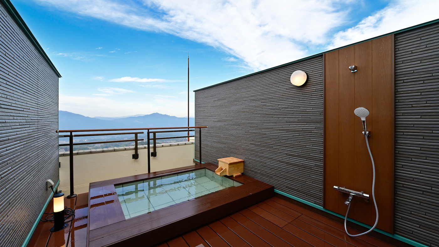 2人でつかれる貸切露天風呂も！日本美術に彩られた和風宿4272205