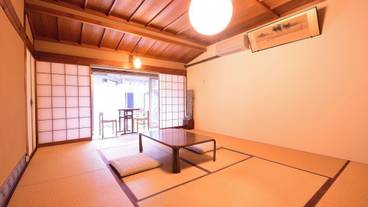 客室 / 14