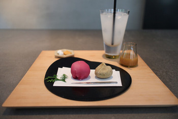 「餅匠 しづく 新町店」料理 1041271 フランボワーズ大福 ＆ 栗茶巾 ＆ ジンジャーエール☆