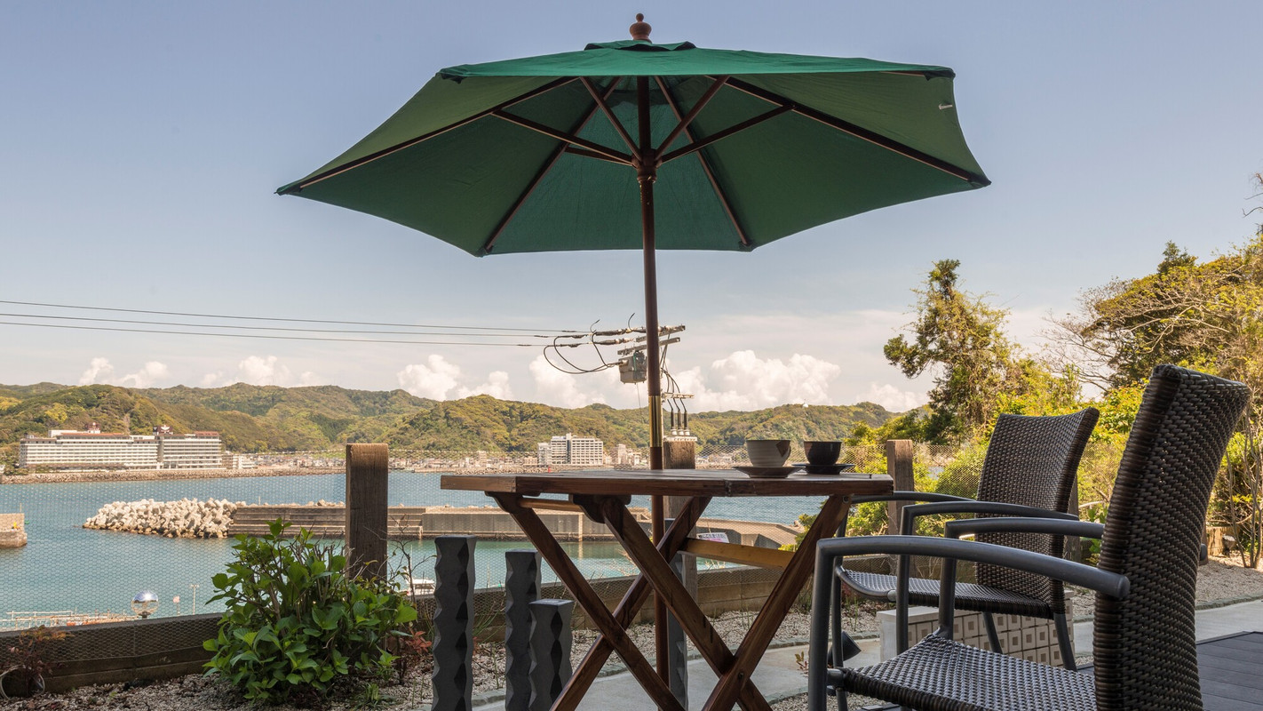 小湊温泉 実入の湯 豊明殿（コミナトオンセン ミイリノユ ホウメイデン） / 1