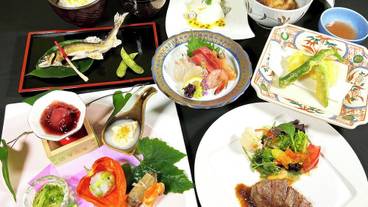 食事・飲み物 / 9