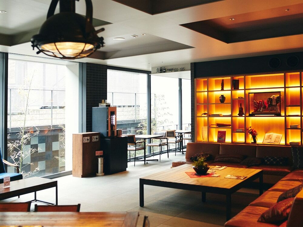 着物柄のヘッドボードが素敵♡心落ち着く和モダンな客室でまったり3984451