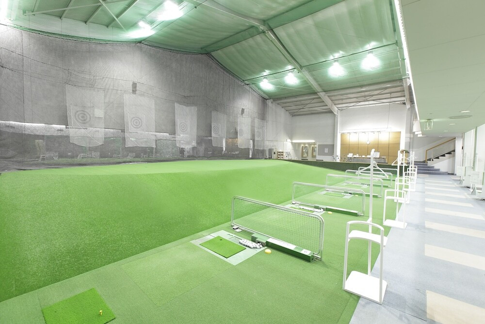 屋内ゴルフ練習場