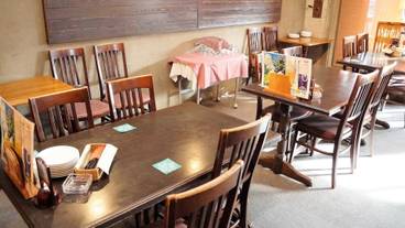 朝食スペース / 7