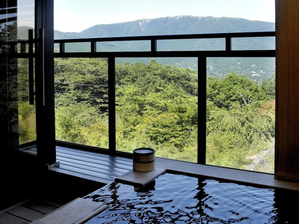 飛騨家具のぬくもりに包まれて、優雅な大人の休日を3404337