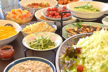 老舗の温泉宿で疲れを取って、エネルギーをフルチャージ!3726299