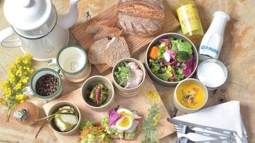 食事・飲み物 / 3