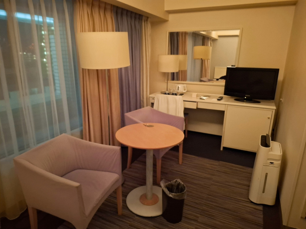 お部屋は値段の割に広かったです。