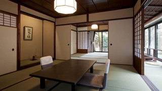 和室　デラックス　角部屋　2人部屋　専用トイレ付　ガーデンビュー　（梅）