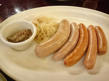 「ミユンヘン 新宿小田急ハルク店」料理 750006 ソーセージ5点盛り
