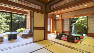 和室　スーペリアルーム　庭園側（一名利用不可）