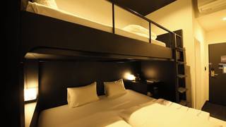 禁煙 トリプルロフト シングル2台 - ロフト上部1台 12平米 3名様迄