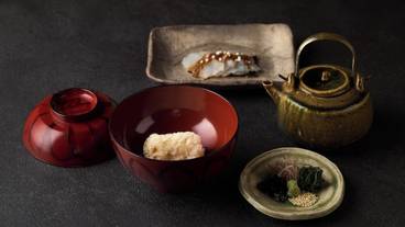 食事・飲み物 / 30