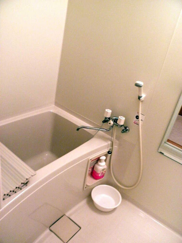 バスルームのシャワー