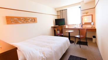 施設の入り口 / 28