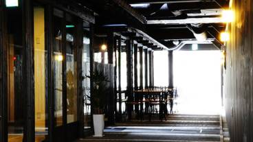 内部エントランス / 2