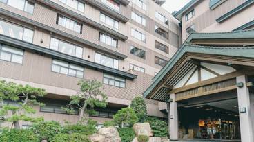 施設の入り口 / 38