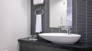 洗面台一例 / 10