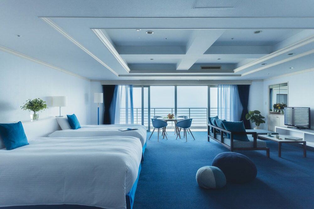 まるで空に浮かぶビーチにいるような気分になれる爽やかなホテル4002348