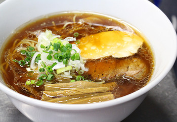 「ラーメン 赤青 ムラサキ」料理 983924 