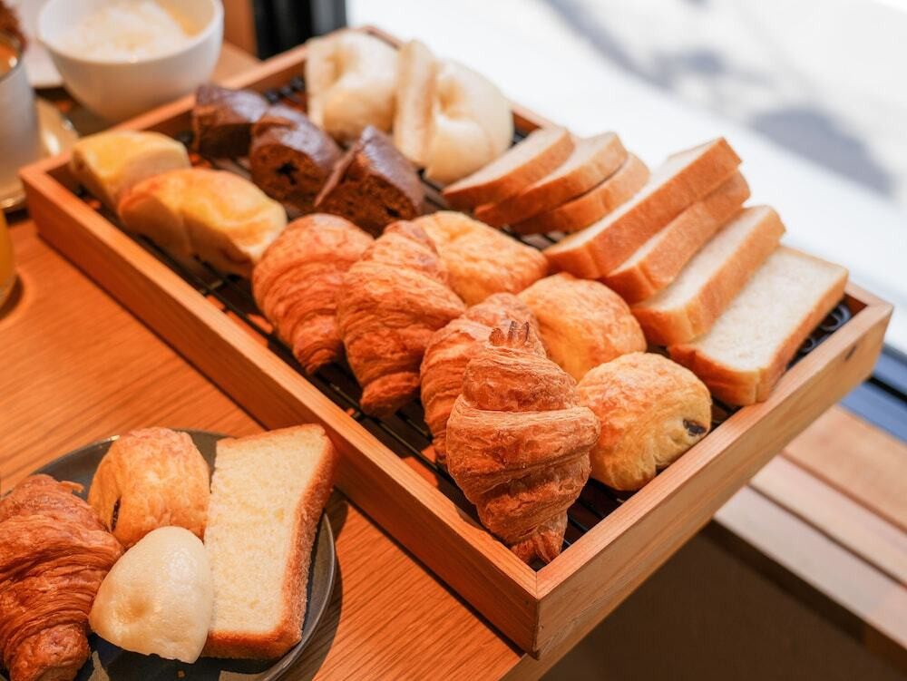 朝食