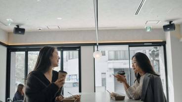 ロビーラウンジ / 3