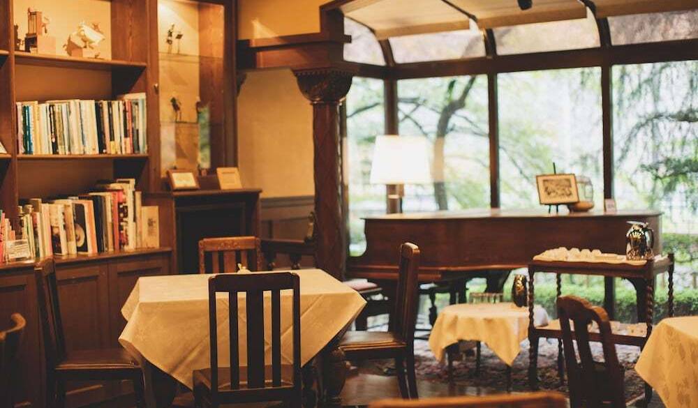 サロン・ド・ロシオ内観 / 1