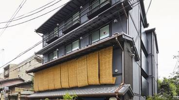 施設の正面 / 1