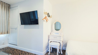 Deluxe Family Room 2F