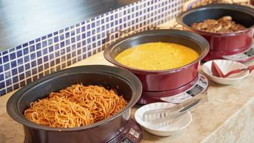 朝食ビュッフェ / 9