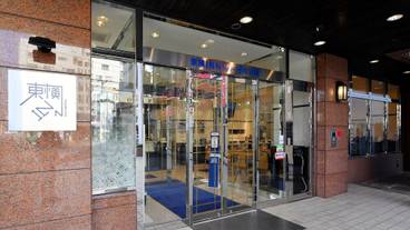 施設の入り口 / 4