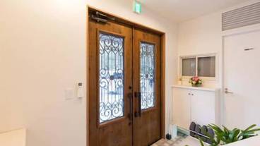 内部エントランス / 2